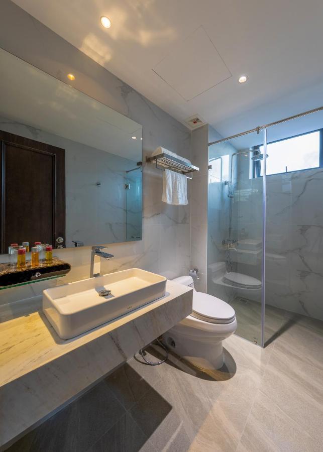Cordial Grand Hotel Da Nang Beach - Infinity Rooftop Pool Exterior foto