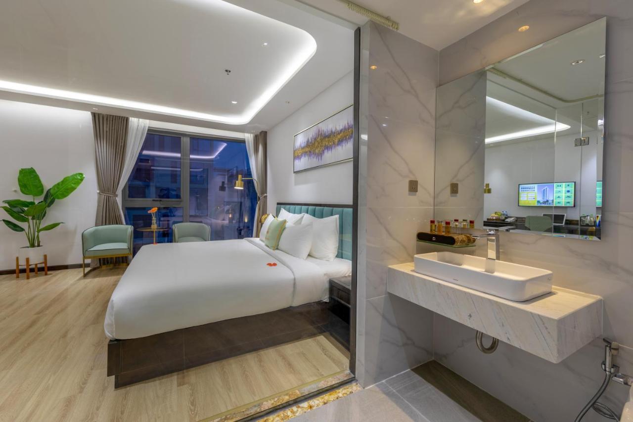 Cordial Grand Hotel Da Nang Beach - Infinity Rooftop Pool Exterior foto