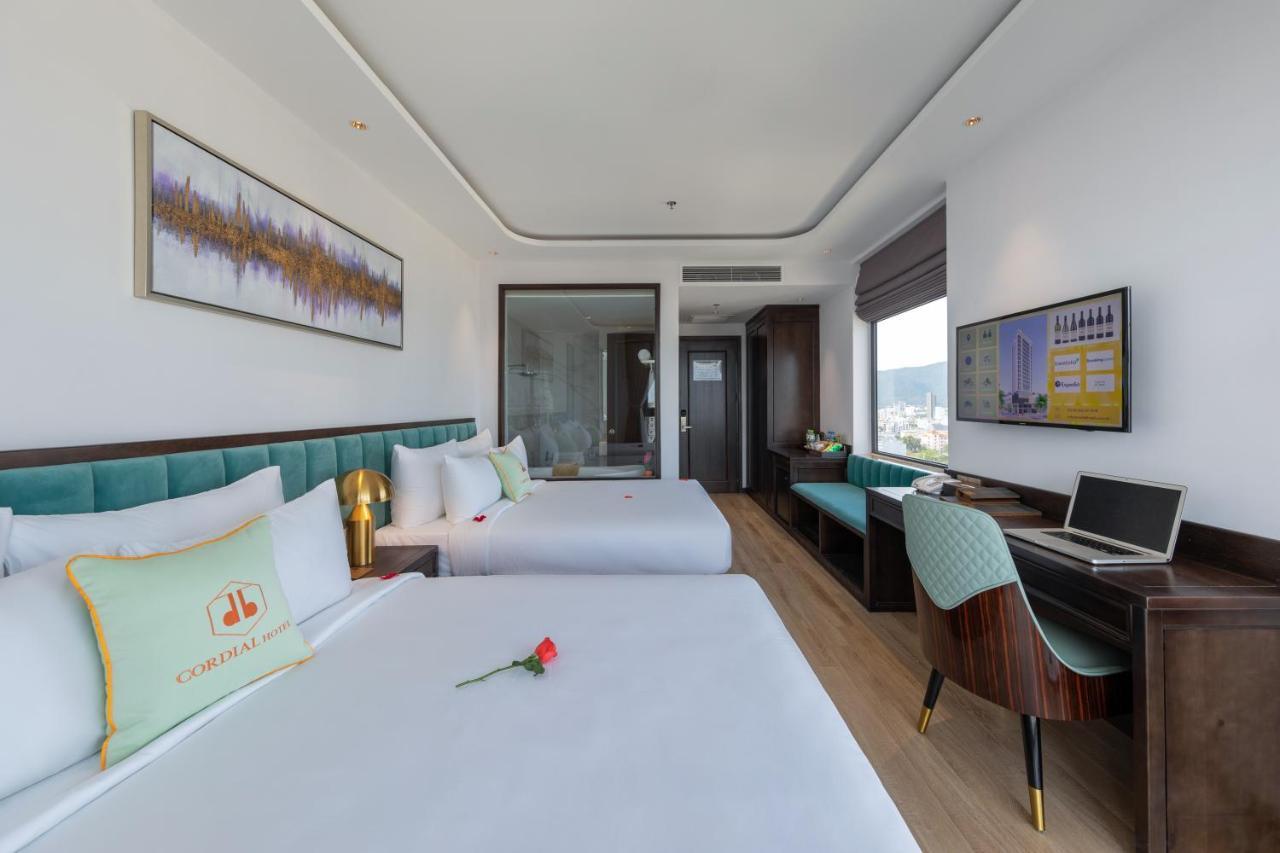 Cordial Grand Hotel Da Nang Beach - Infinity Rooftop Pool Exterior foto